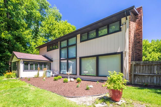 1552 W Horseshoe Bend, La Porte, IN 46350