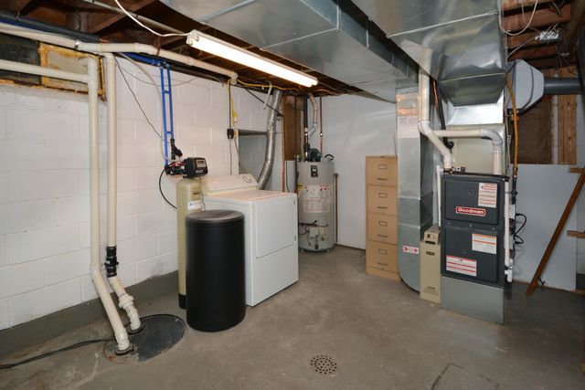 5295 Weller Street, Cooper Twp, MI 49004