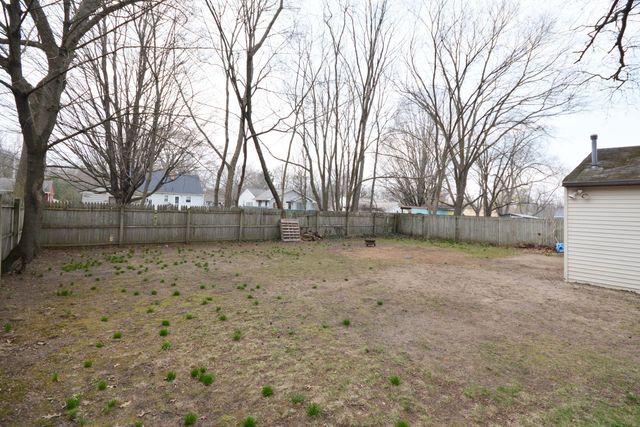 5295 Weller Street, Cooper Twp, MI 49004