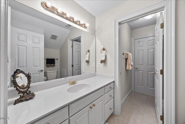 73219 Burrington, Chapel Hill, NC 27517