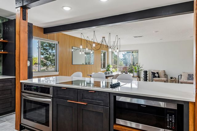 10317 La Paz Drive NW, Albuquerque, NM 87114