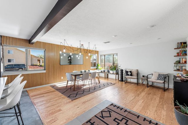 10317 La Paz Drive NW, Albuquerque, NM 87114