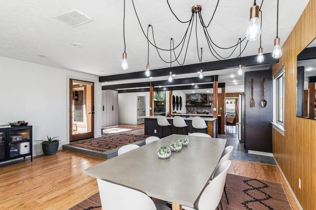 10317 La Paz Drive NW, Albuquerque, NM 87114