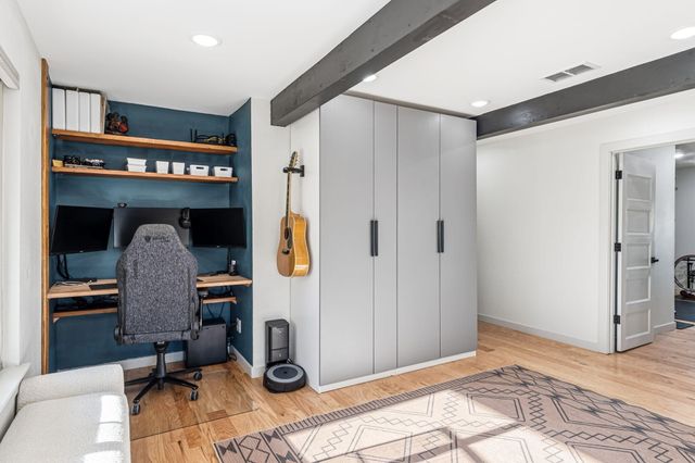 10317 La Paz Drive NW, Albuquerque, NM 87114