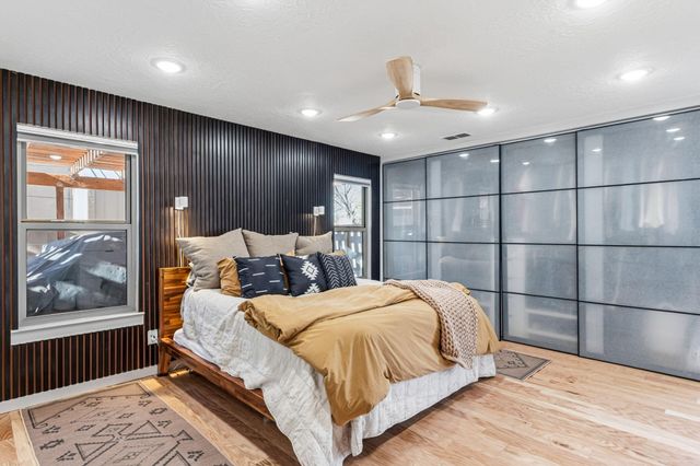 10317 La Paz Drive NW, Albuquerque, NM 87114