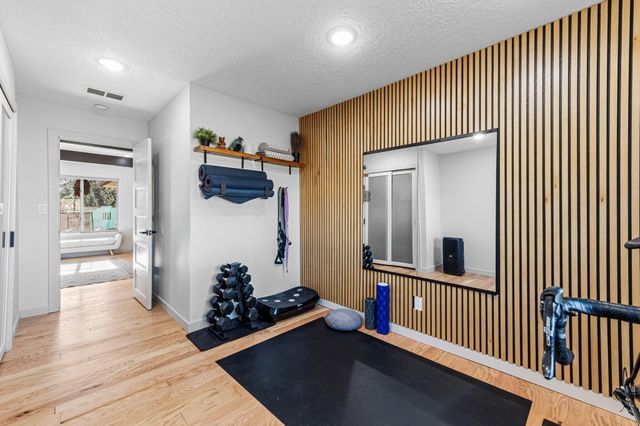 10317 La Paz Drive NW, Albuquerque, NM 87114