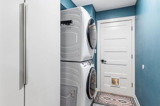 10317 La Paz Drive NW, Albuquerque, NM 87114