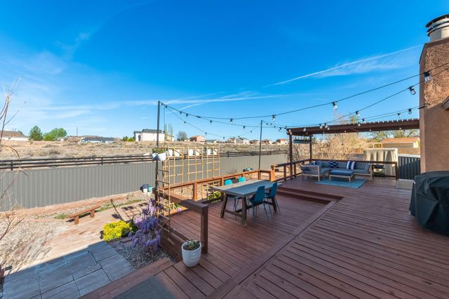 10317 La Paz Drive NW, Albuquerque, NM 87114