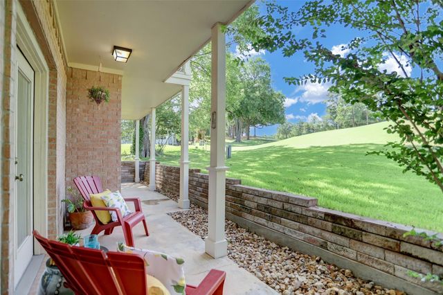 112 Harbour Town Drive, Conroe, TX 77356