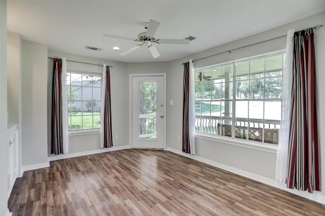 112 Harbour Town Drive, Conroe, TX 77356