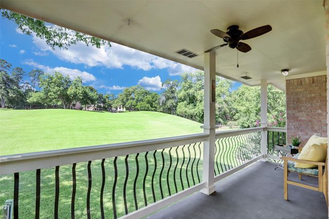 112 Harbour Town Drive, Conroe, TX 77356