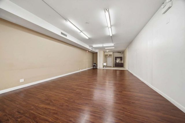 10708 S Western Avenue, Chicago, IL 60643