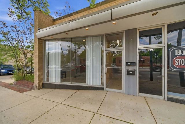 10708 S Western Avenue, Chicago, IL 60643