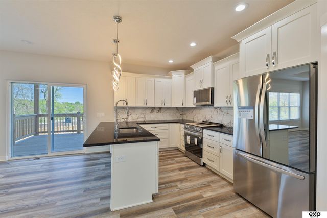 1424 2nd Avenue, Plattsmouth, NE 68048