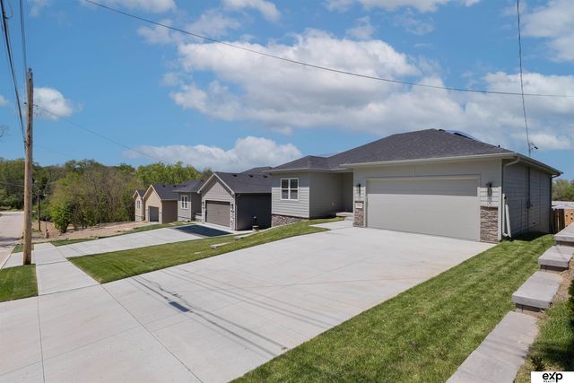 1424 2nd Avenue, Plattsmouth, NE 68048