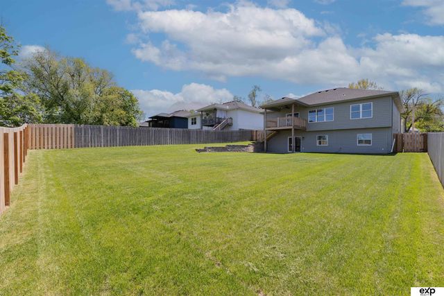 1424 2nd Avenue, Plattsmouth, NE 68048