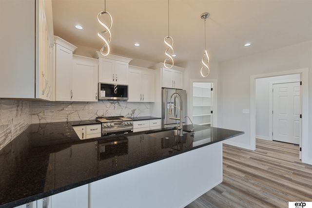 1424 2nd Avenue, Plattsmouth, NE 68048