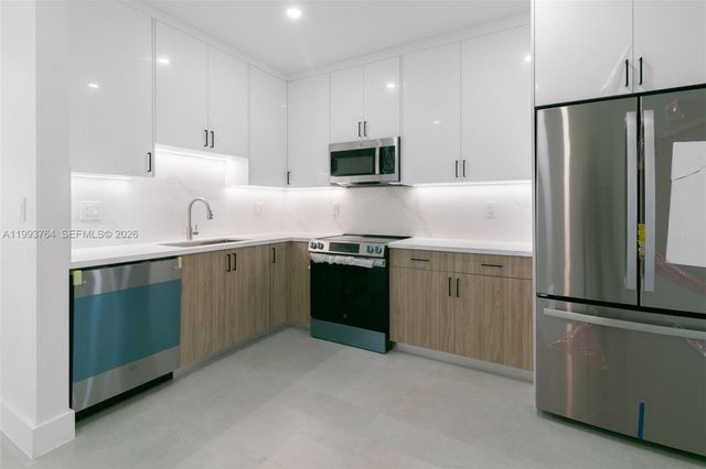 4732 SW 87 Ct 4732, Miami, FL 33165