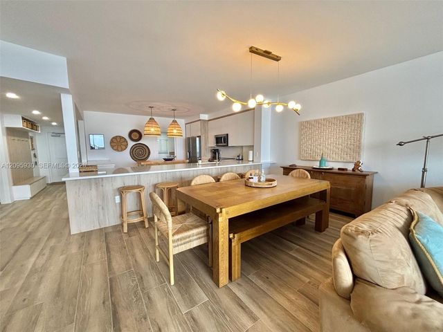 17050 N Bay Road 1005, Sunny Isles Beach, FL 33160