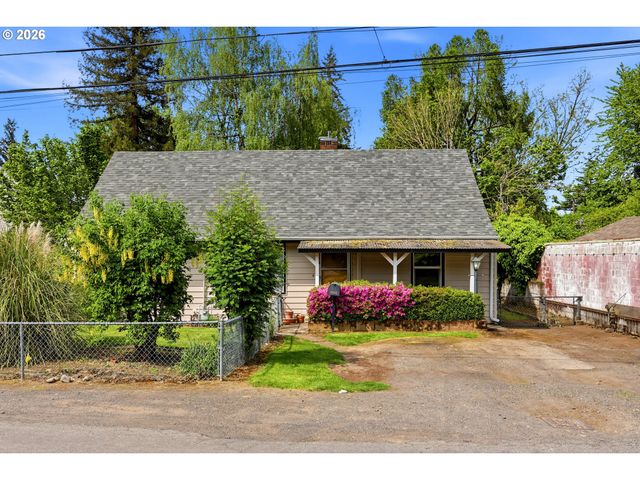 7131 Ne ROSELAWN St, Portland, OR 97218