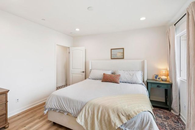 13480 Lopelia Meadows Place 111, San Diego, CA 92130