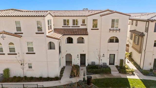 13480 Lopelia Meadows Place 111, San Diego, CA 92130