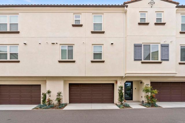 13480 Lopelia Meadows Place 111, San Diego, CA 92130