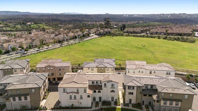 13480 Lopelia Meadows Place 111, San Diego, CA 92130