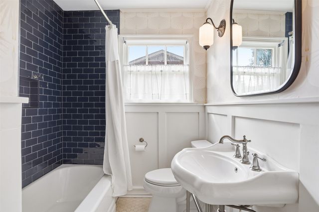 1939 Rockridge Terrace, Fort Worth, TX 76110