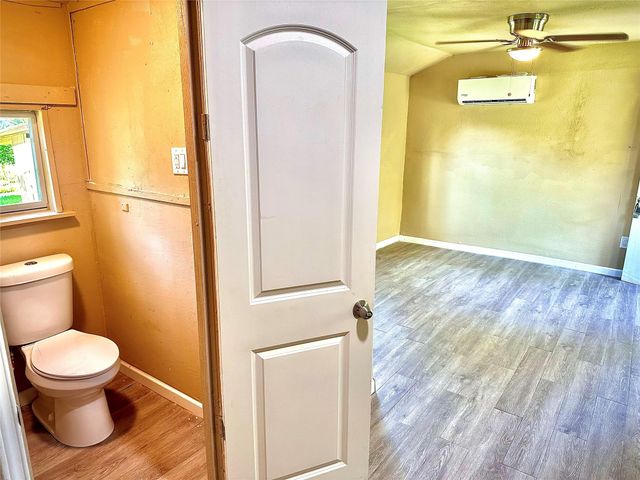 503 N 5th Street, Alvin, TX 77511