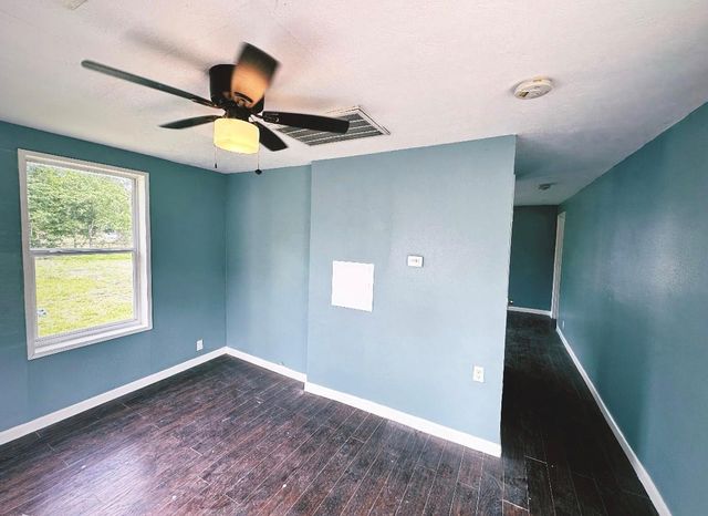 503 N 5th Street, Alvin, TX 77511