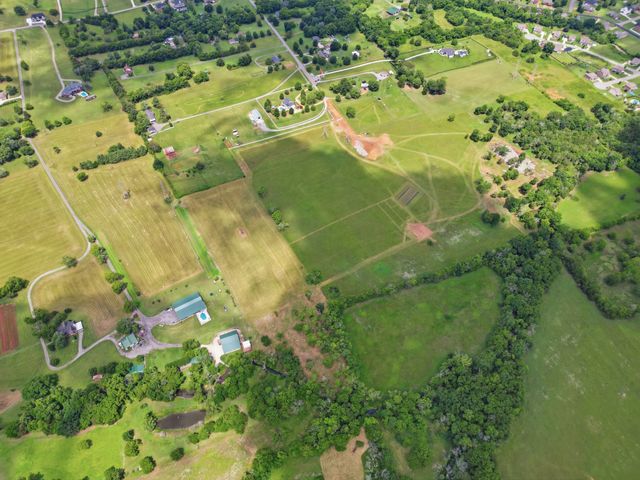 1 Horn Springs, Lebanon, TN 37087