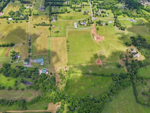 1 Horn Springs, Lebanon, TN 37087