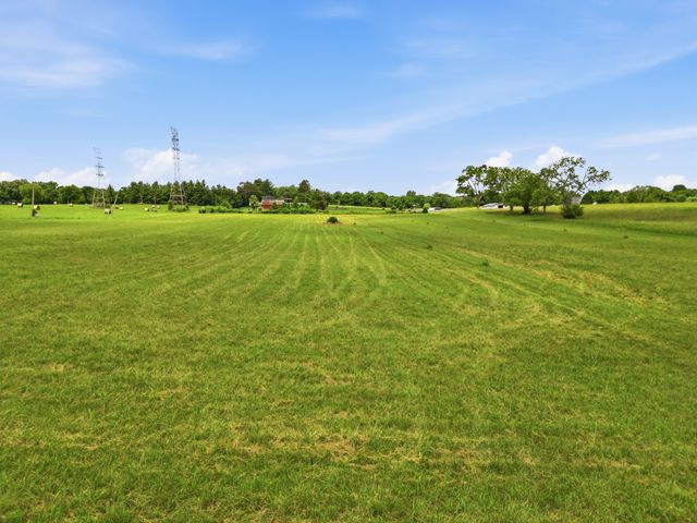1 Horn Springs, Lebanon, TN 37087