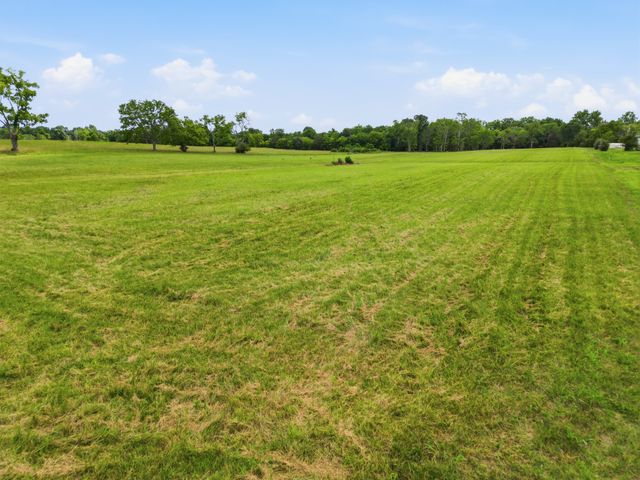 1 Horn Springs, Lebanon, TN 37087