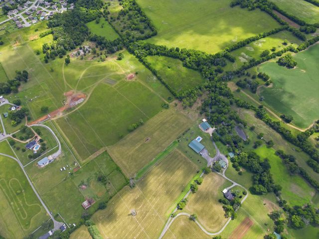 1 Horn Springs, Lebanon, TN 37087