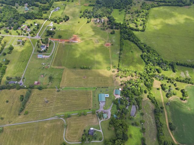 1 Horn Springs, Lebanon, TN 37087