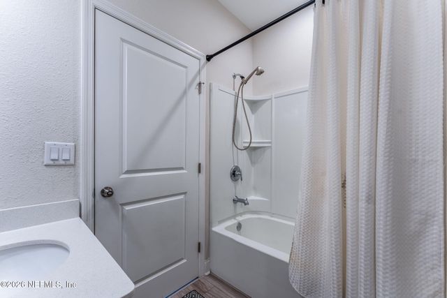 13360 HOLSINGER Boulevard, Jacksonville, FL 32256