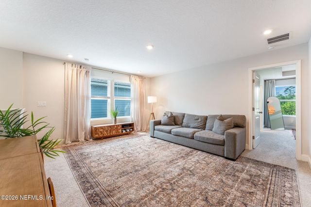 13360 HOLSINGER Boulevard, Jacksonville, FL 32256
