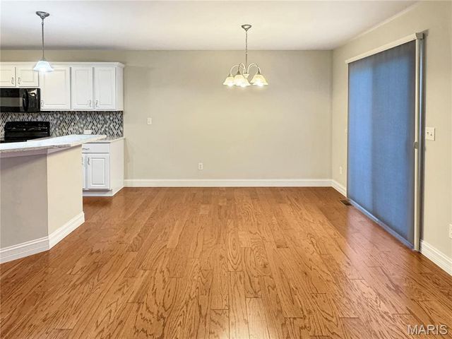 2281 Dukes Way, Washington, MO 63090