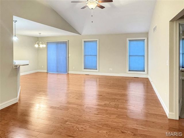 2281 Dukes Way, Washington, MO 63090