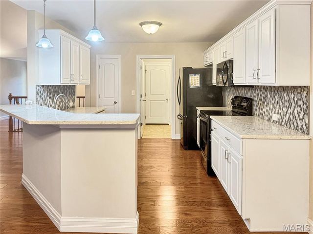 2281 Dukes Way, Washington, MO 63090