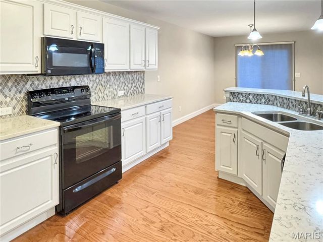 2281 Dukes Way, Washington, MO 63090