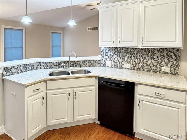 2281 Dukes Way, Washington, MO 63090