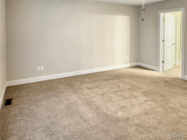 2281 Dukes Way, Washington, MO 63090