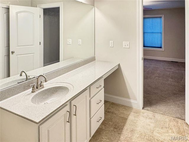 2281 Dukes Way, Washington, MO 63090