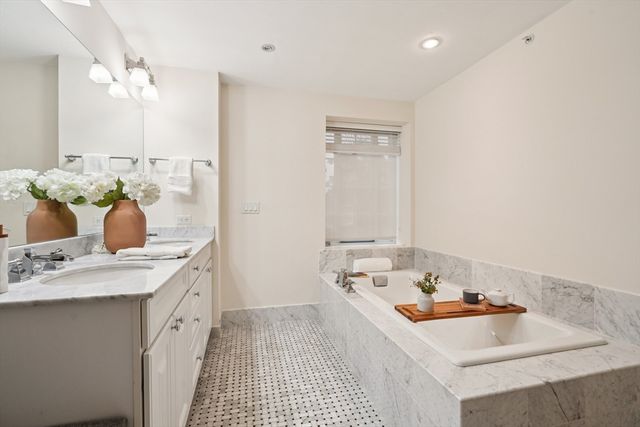 20 Chapel Street B811, Brookline, MA 02446