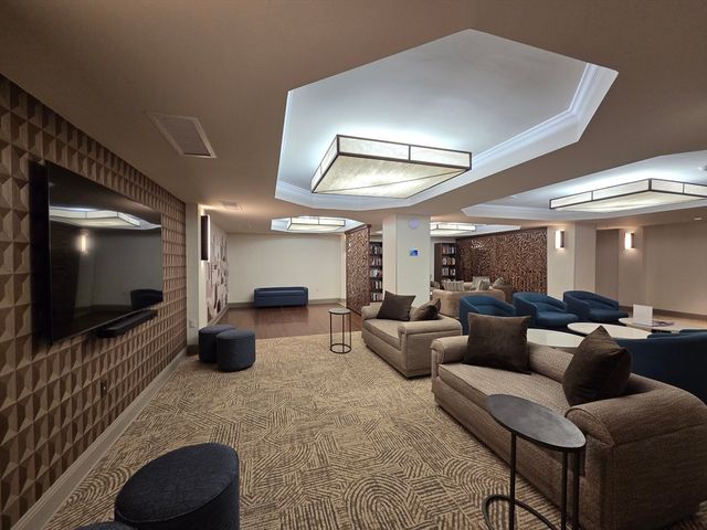 20 Chapel Street B811, Brookline, MA 02446