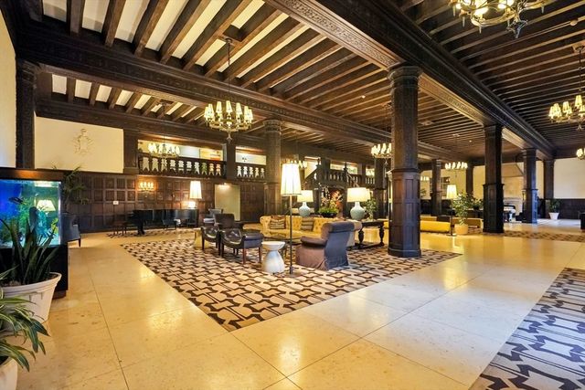 20 Chapel Street B811, Brookline, MA 02446