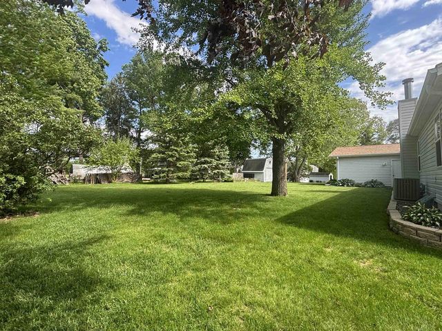 446 Arbor Drive, Juneau, WI 53039